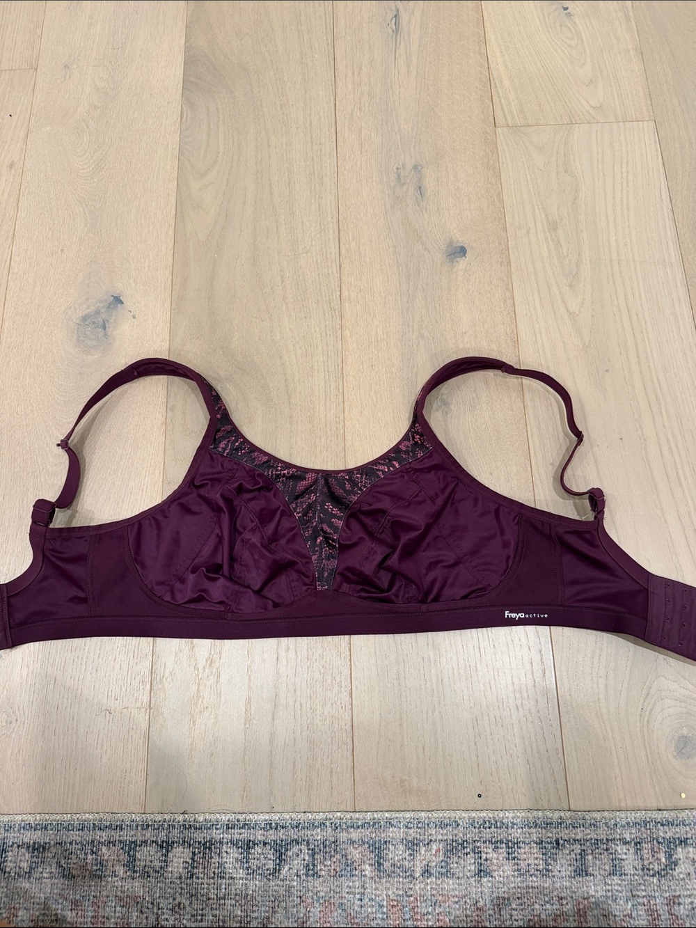 Freya Active Dynamic Deep Plum Soft Cup Sports Bra High Impact Size 28GG